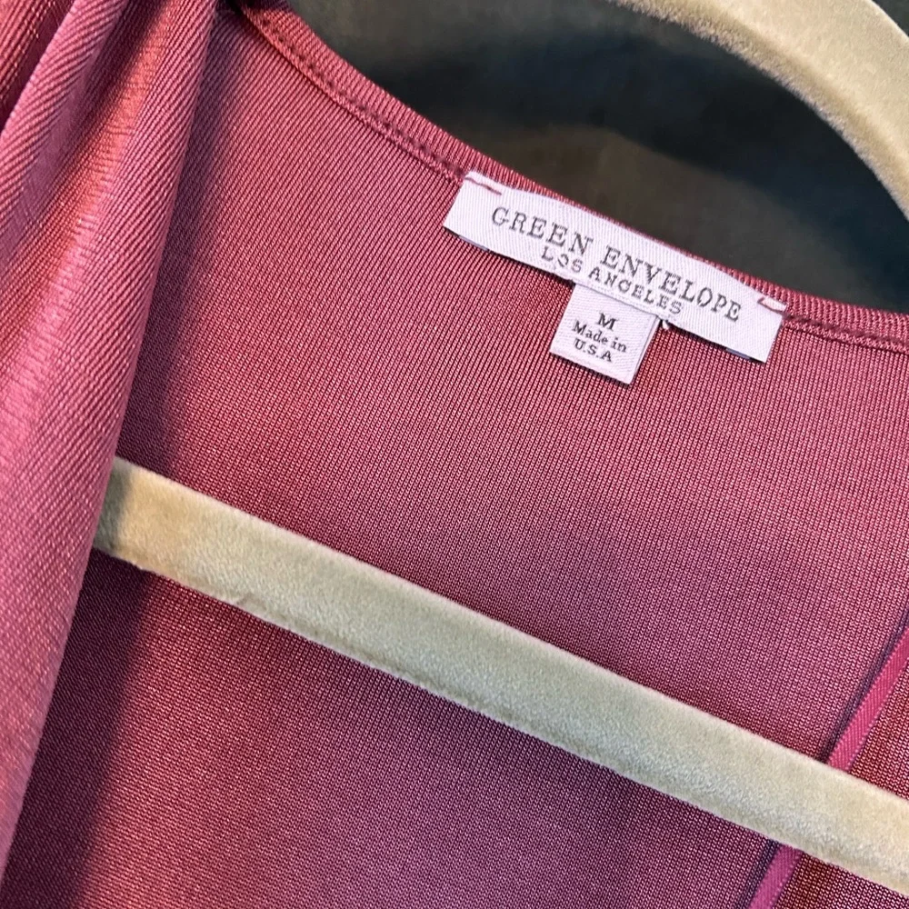 🏷️ 3 for $30  NWOT draped shirt - Picture 2 of 4